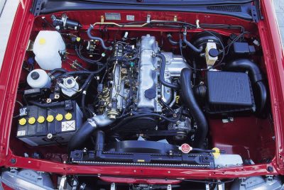 Mazda B-Serie 2. Generation Motorraum