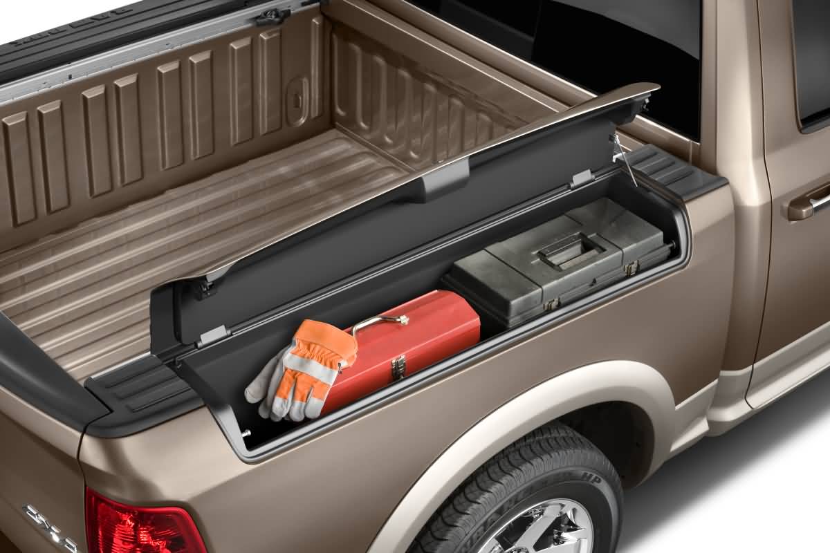 2017 dodge ram with rambox truck bed width