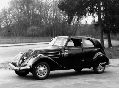 Peugeot 402 aus dem Jahr 1936