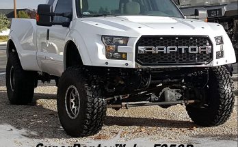 F250R Megaraptor in der Frontansicht