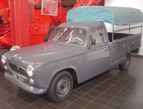 Peugeot 403 Pickup mit Planenaufbau