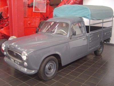 Peugeot 403 Pickup mit Planenaufbau