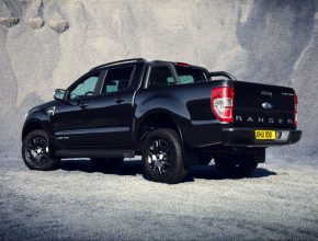 Ford Ranger Black Edition 2017 in der Heckansicht