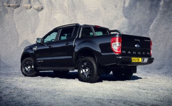 Ford Ranger Black Edition 2017 in der Heckansicht