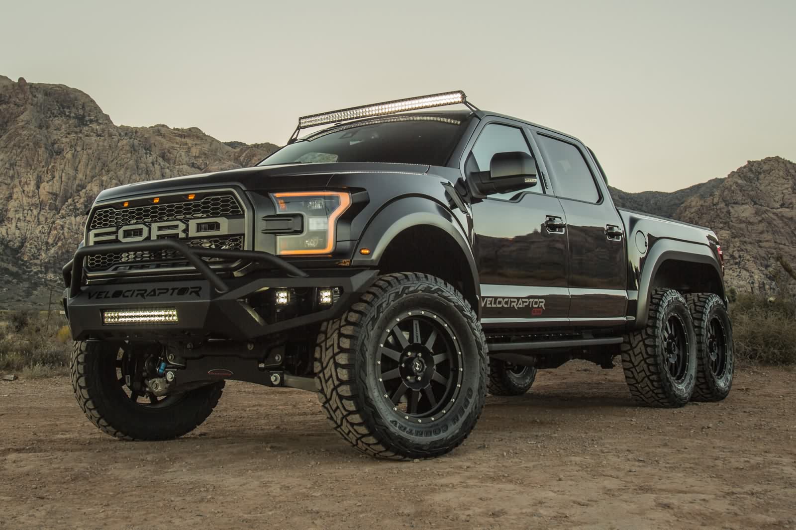 Ford velociraptor 6x6