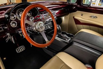 1956 Ford F100 Restomod - Cockpit